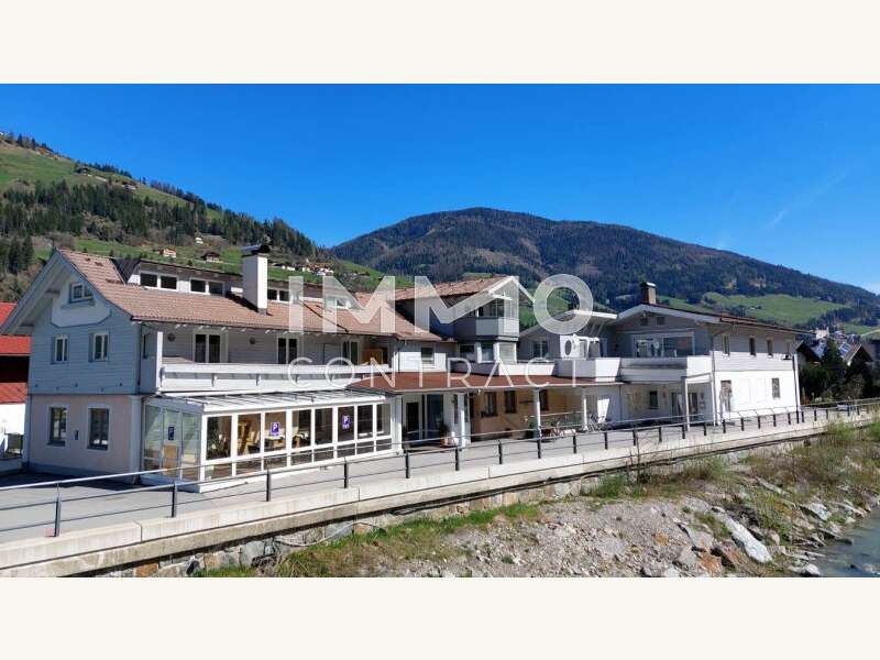 Ansicht Gesamtliegenschaft