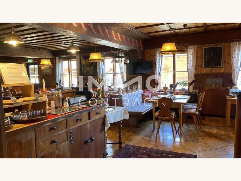 Gastronomie mit Wohnung Großkirchheim: Hotel-Ensemble mit Luxus-Chalets Hotel-Ensemble mit Luxus-Chalets