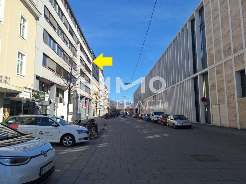 Büro Linz: Foto mit Pfeil OG6 Foto mit Pfeil OG6