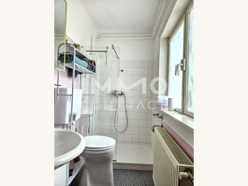 Grundstück Wien: Altbau Badezimmer Halbstock Altbau Badezimmer Halbstock