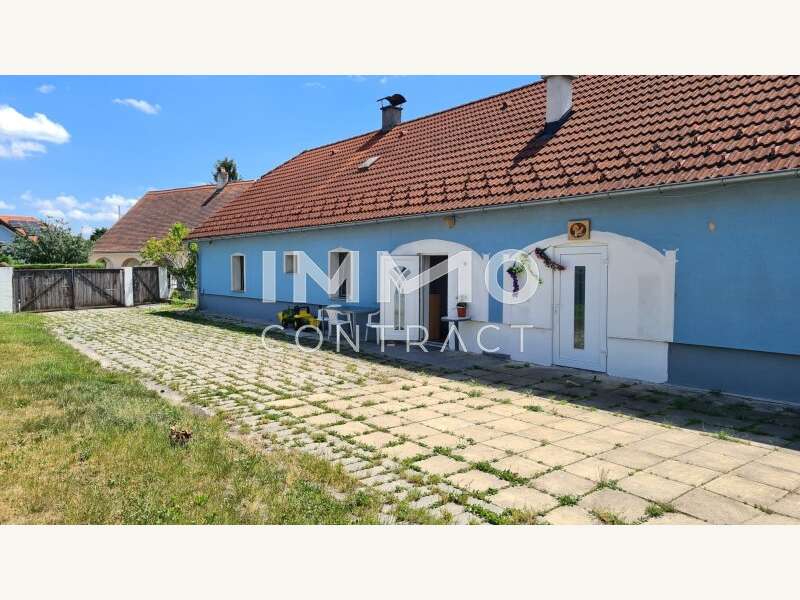 2bf5dbaf-5cc3-4774-9c8f-b1a864f2ef89