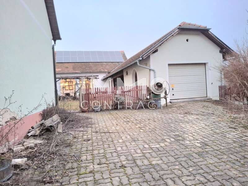 Haus Buchschachen: Garage Garage