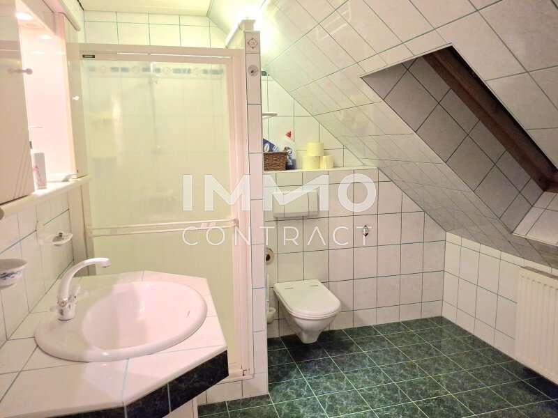 Haus Buchschachen: OG Dusche/WC OG Dusche/WC