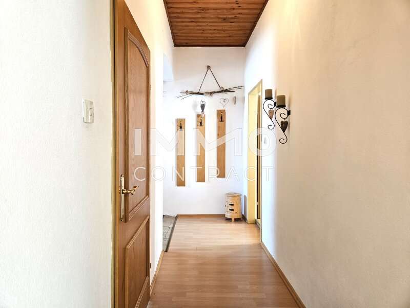 Haus Groß-Siegharts: Wohnung im OG - Flur Wohnung im OG - Flur