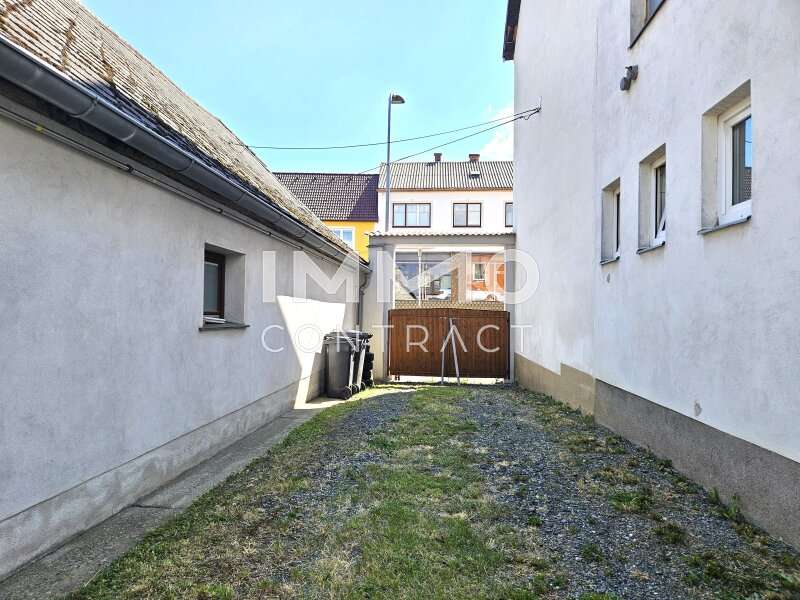 Haus Groß-Siegharts: Einfahrt in den Innenhof Einfahrt in den Innenhof