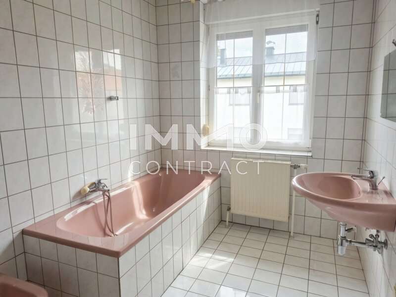 Einfamilienhaus St. Pölten: Badezimmer OG Badezimmer OG