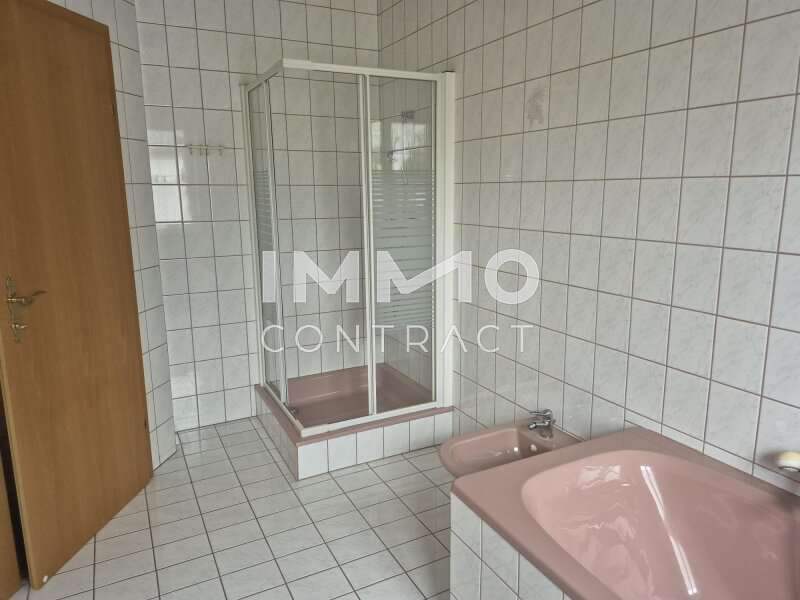 Einfamilienhaus St. Pölten: Badezimmer OG Badezimmer OG