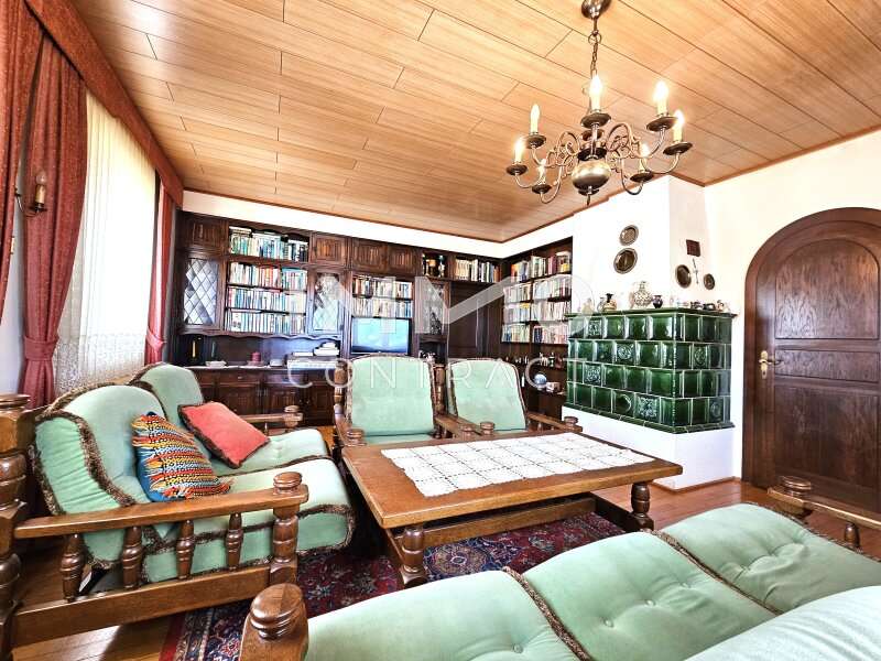 Haus Heidenreichstein: OG Wohnzimmer mit Kachelofen OG Wohnzimmer mit Kachelofen