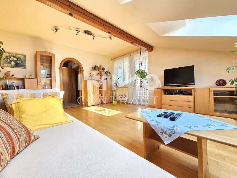 Haus Eggern: OG Wohnzimmer Foto 1 OG Wohnzimmer Foto 1
