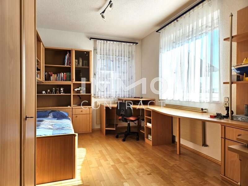 Haus Eggern: OG Kinderzimmer 1 OG Kinderzimmer 1