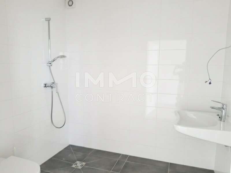 Mietwohnung Wiener Neustadt: Dusche und WC Dusche und WC