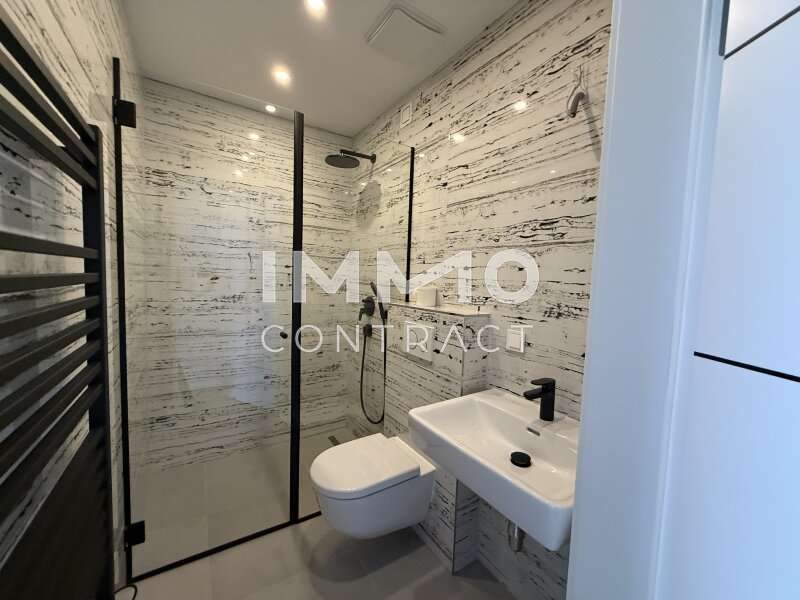 Bad und WC vom Vorzimmer zu begehen