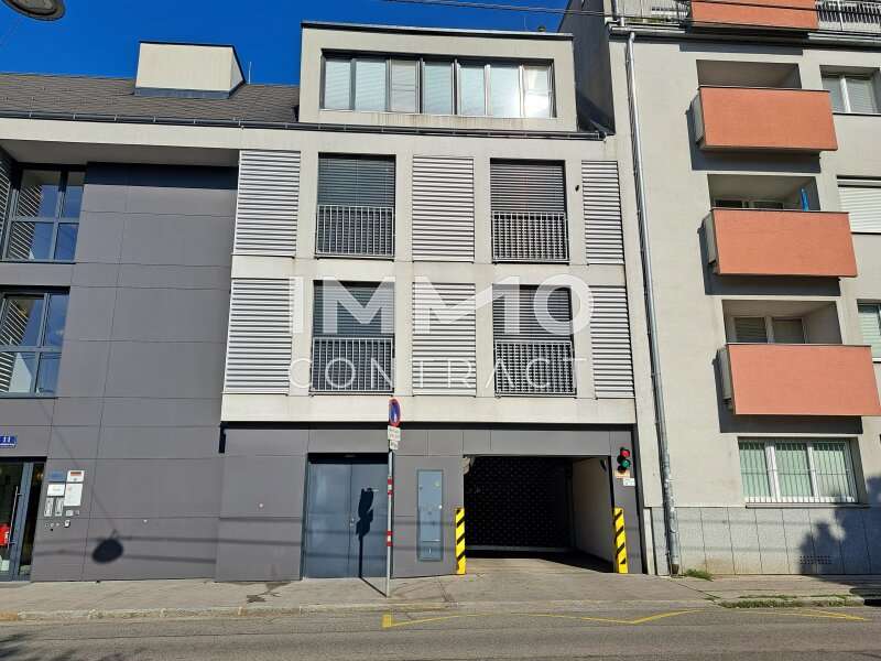Eigentumswohnung Wien: Garageneinfahrt Garageneinfahrt