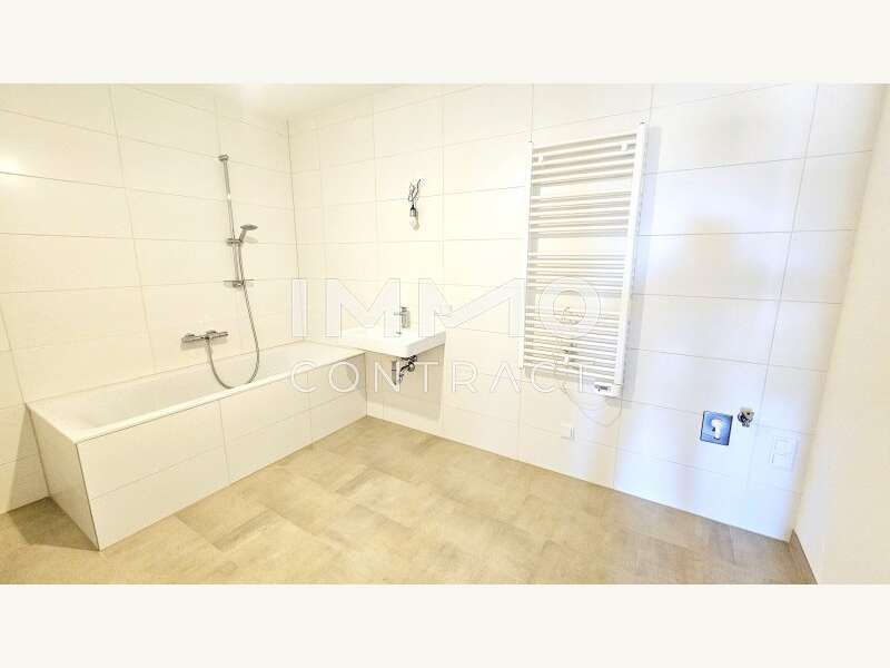 Eigentumswohnung Leopoldsdorf: Badezimmer Badezimmer