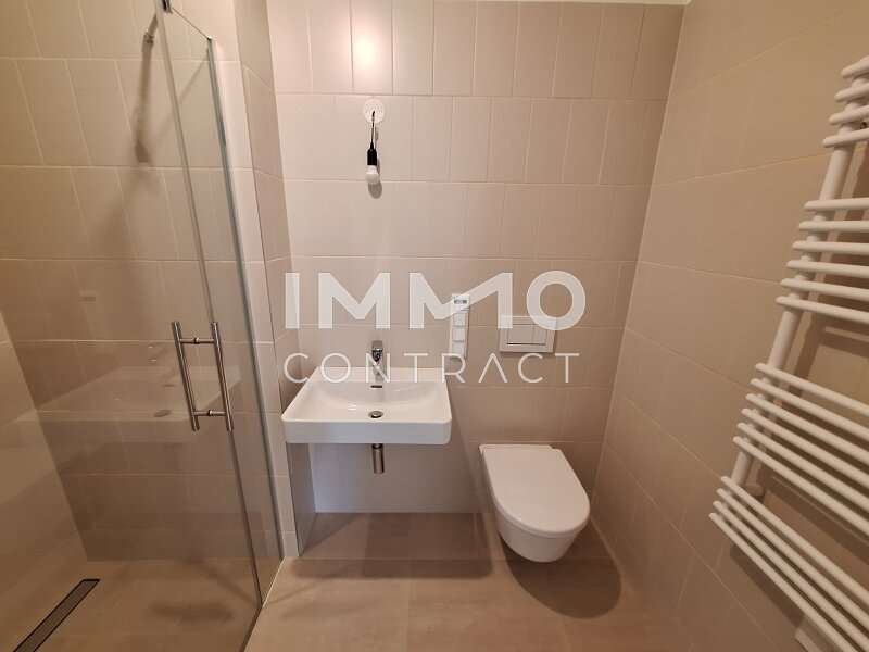 Bad mit WC und Dusche