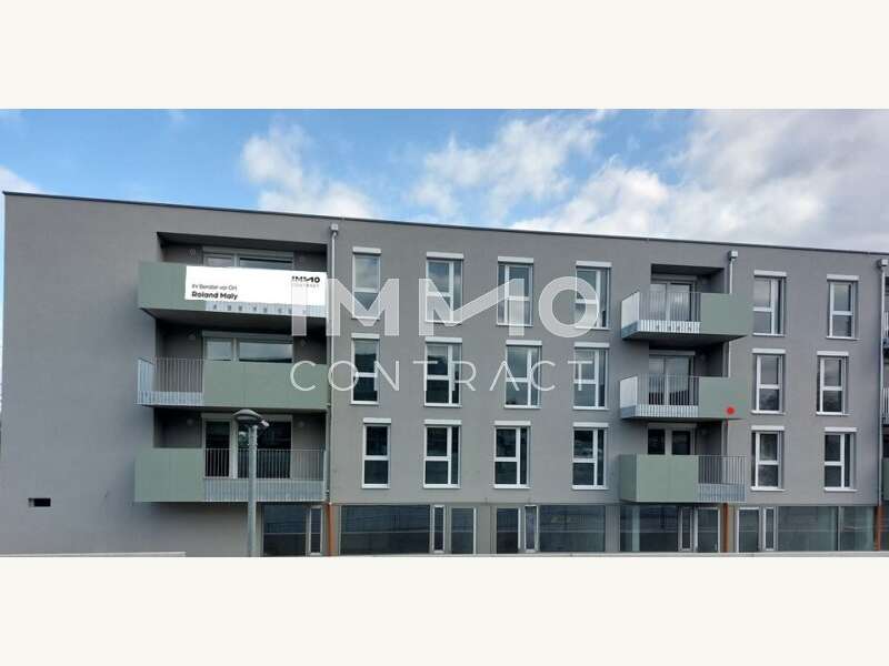 Dachgeschosswohnung Lanzendorf: Haus vorderansicht Haus vorderansicht
