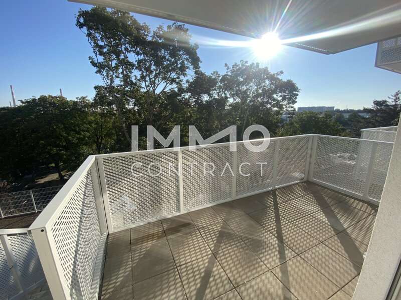 Balkon mit Abgang zum Garten