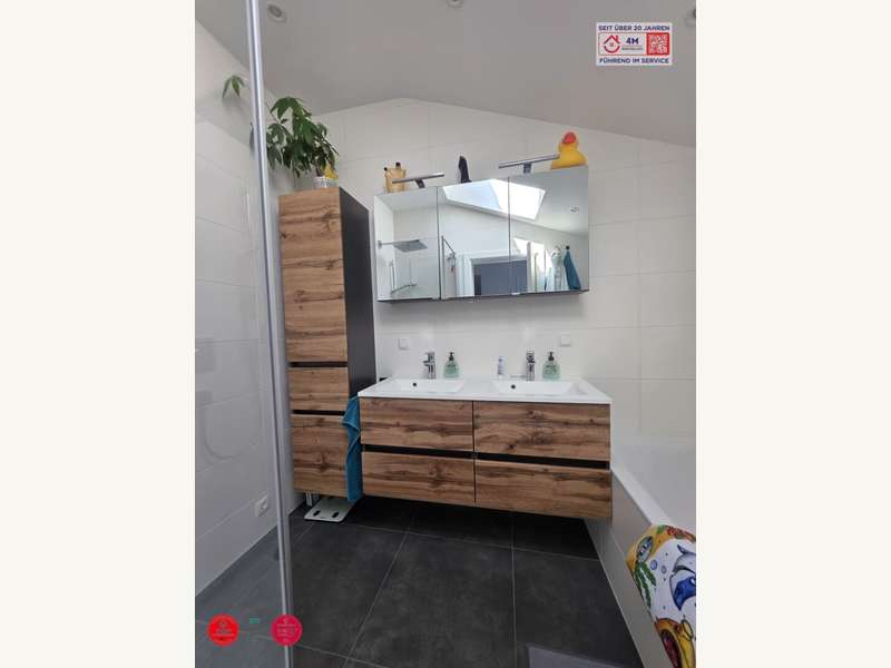 Einfamilienhaus Königstetten: Badezimmer 2 Badezimmer 2