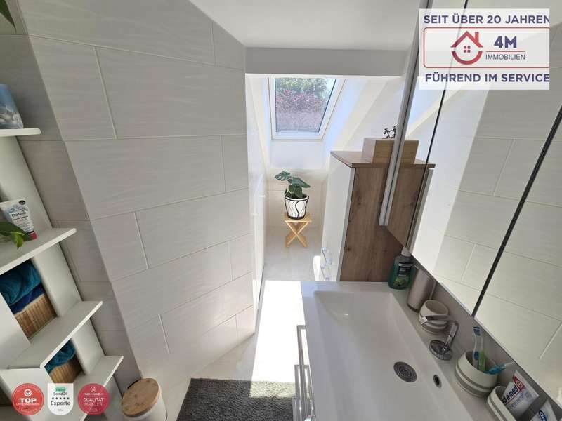 Einfamilienhaus Oeynhausen: DG Bad DG Bad