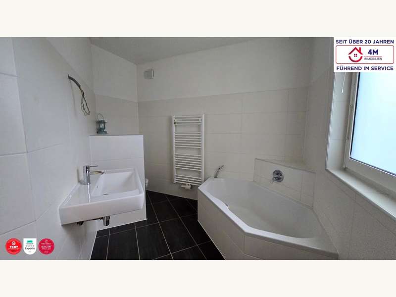 Einfamilienhaus Thenneberg: Badezimmer EG Badezimmer EG