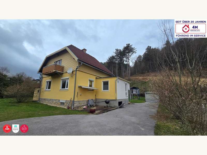 Einfamilienhaus Thenneberg: Haus Außenbereich Haus Außenbereich