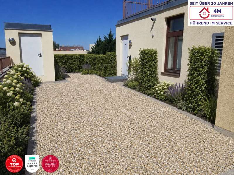 Eigentumswohnung Mödling: Dachterrasse (mit KI bearbeitet) Dachterrasse (mit KI bearbeitet)