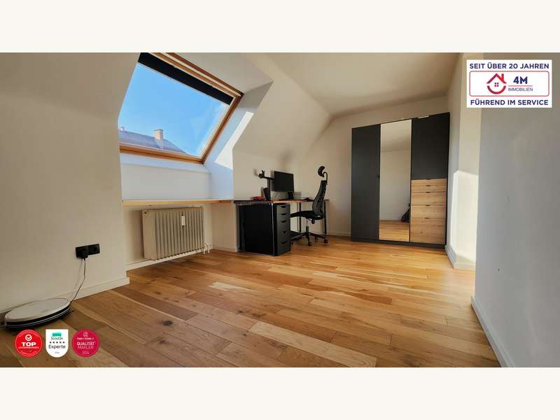 Büro / Kinderzimmer