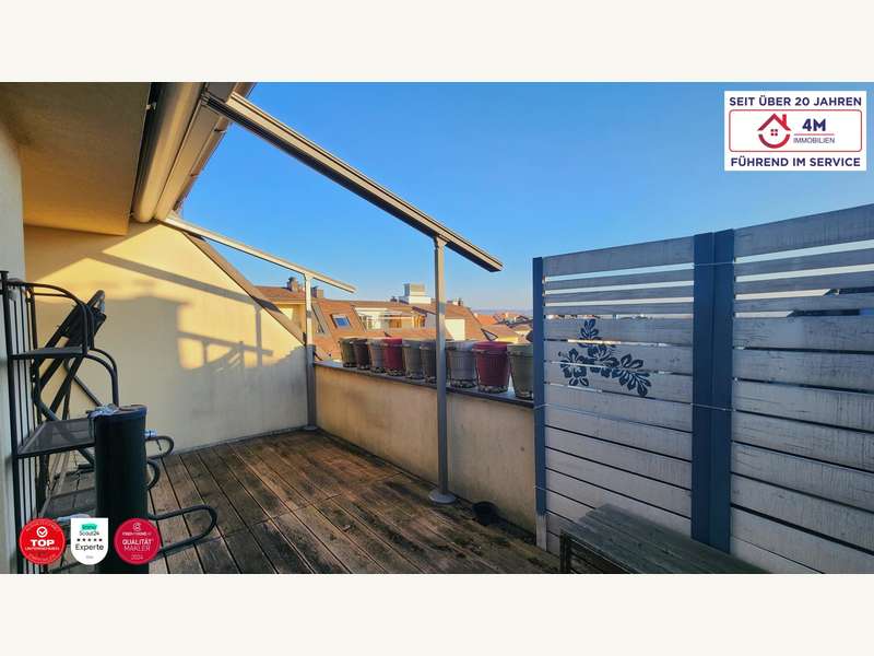 große Terrasse oben