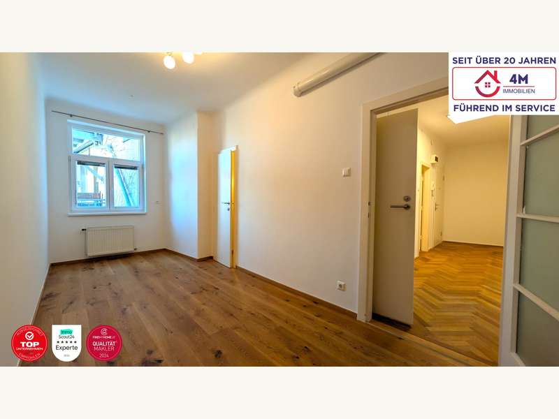 Schlafzimmer 2 mit Schrankraum