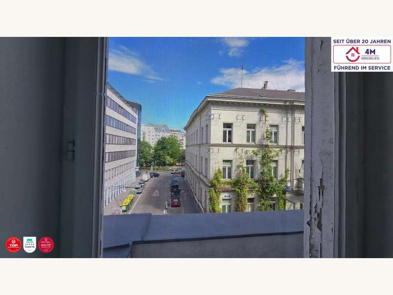 Zugang kleiner Balkon