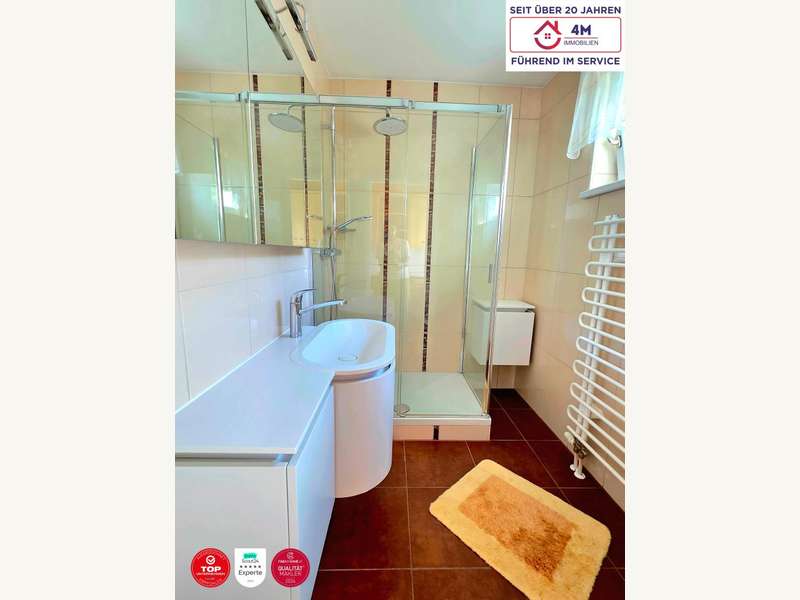 Eigentumswohnung Berndorf: Badezimmer Badezimmer