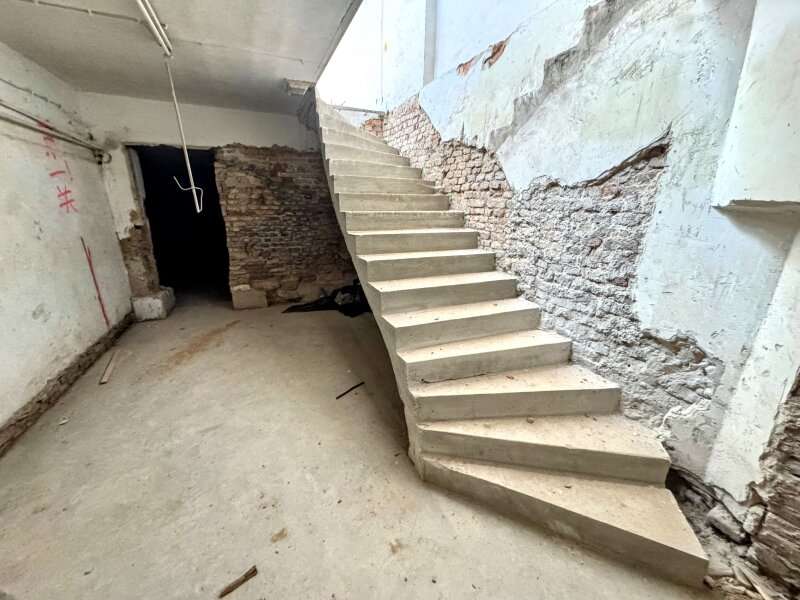 Halle in Wien - Bild 14