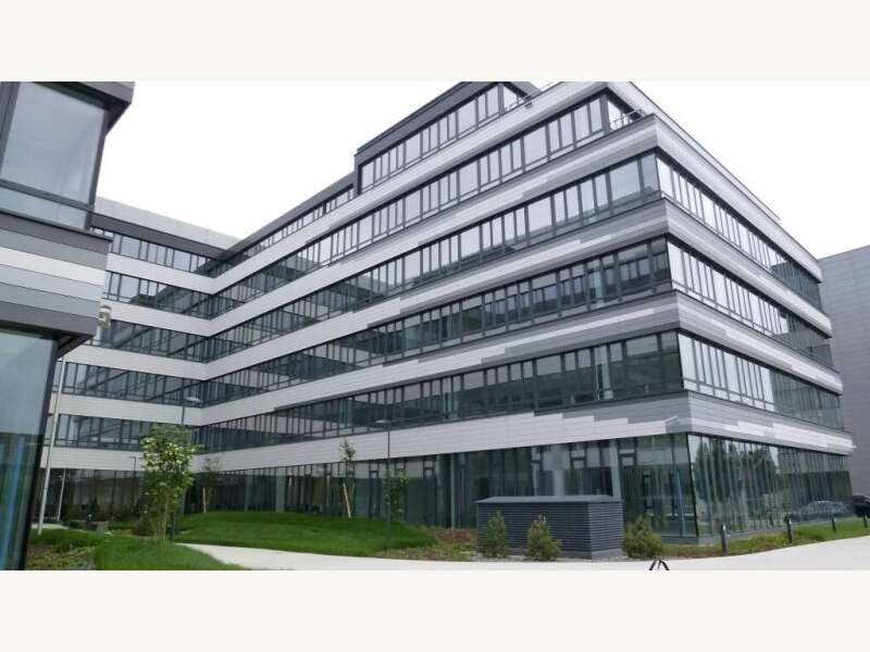 02 Gebäude-Hinteransicht