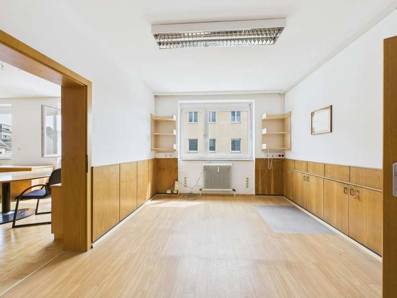 Büro Linz: CAM04191G0-PR0053-STILL002 CAM04191G0-PR0053-STILL002