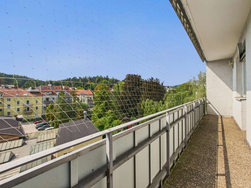 Büro Linz: CAM04191G0-PR0053-STILL011 CAM04191G0-PR0053-STILL011