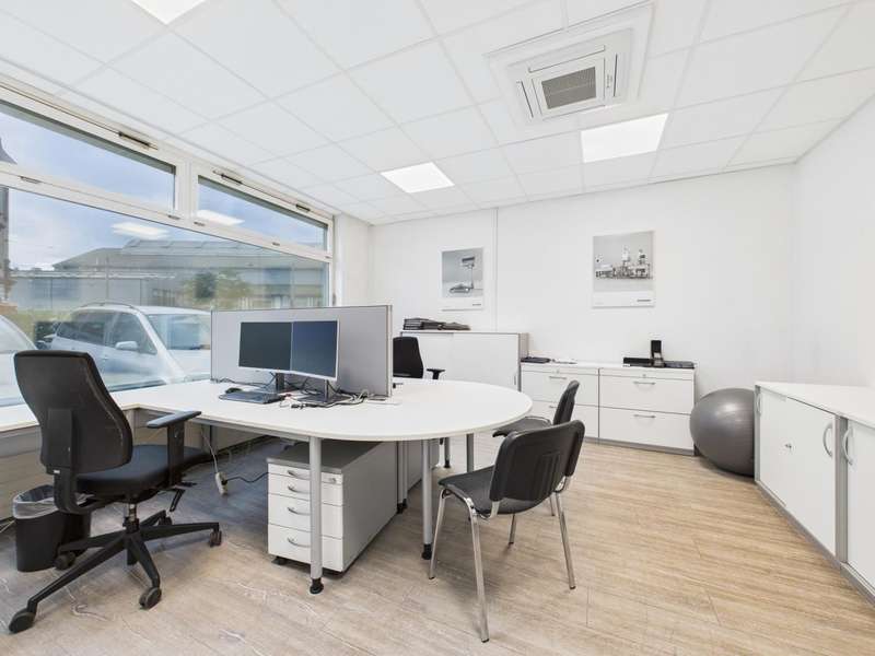 CAM04191G0-PR0062-STILL002