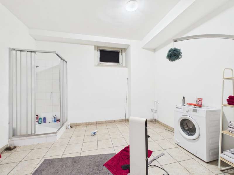 CAM04191G0-PR0079-STILL010