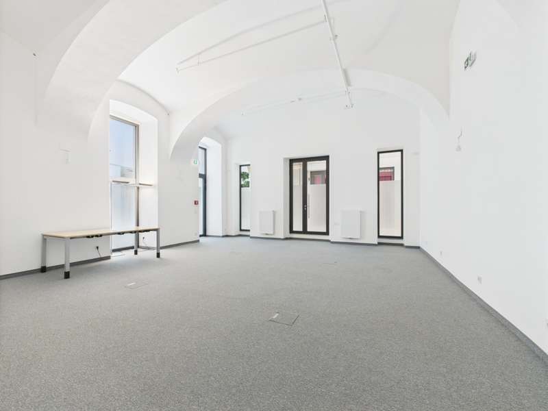 CAM04191G0-PR0048-STILL003