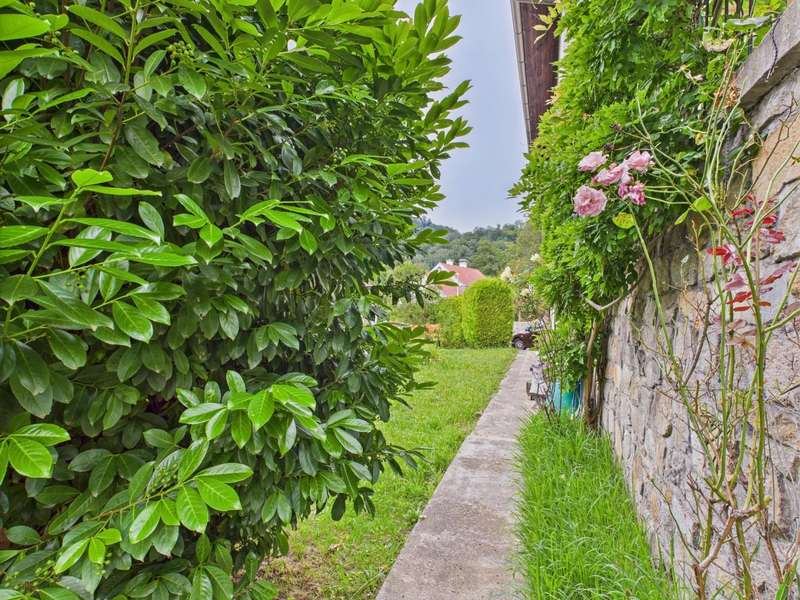 CAM04191G0-PR0040-STILL017