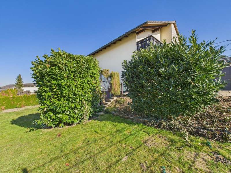 CAM04191G0-PR0028-STILL010