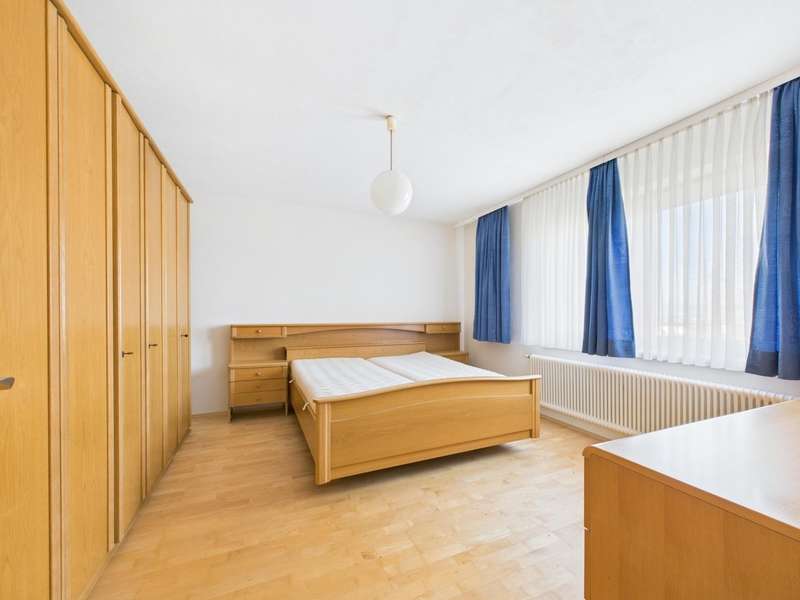 CAM04191G0-PR0028-STILL020