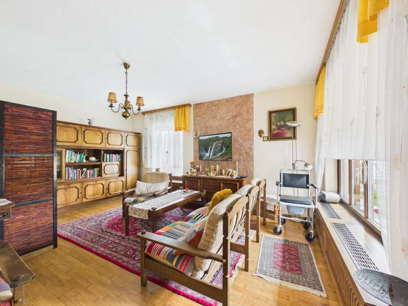 CAM04191G0-PR0089-STILL004