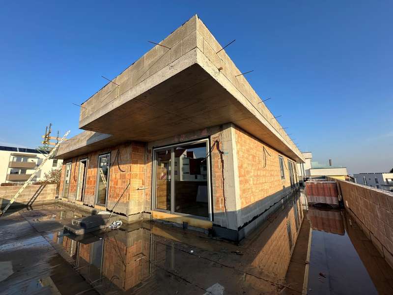 Dachgeschosswohnung in Altlichtenberg - Bild 2