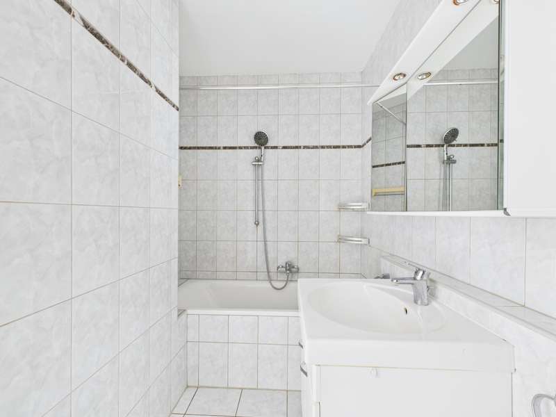 CAM04191G0-PR0077-STILL012