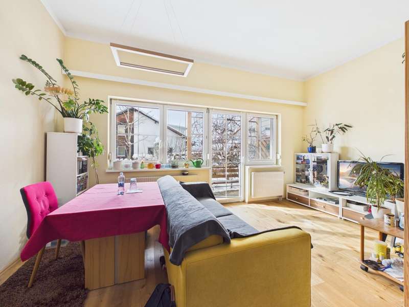 CAM04191G0-PR0080-STILL007