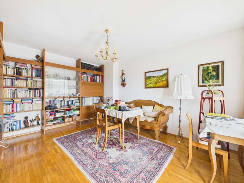 CAM04191G0-PR0088-STILL002