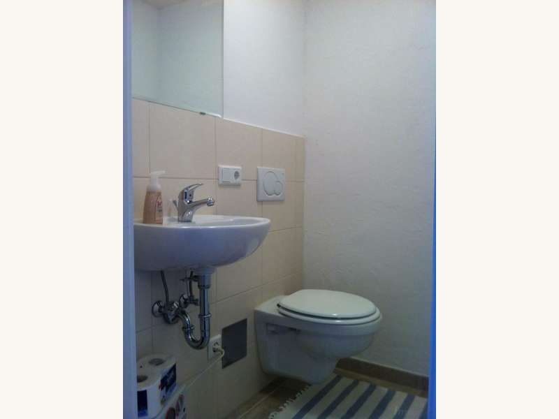 Wc mit Handwaschbecken
