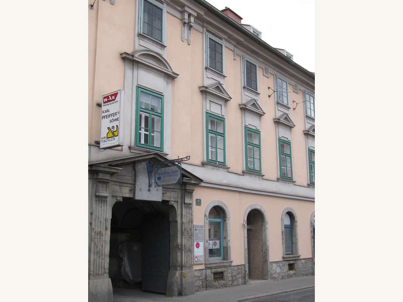 Büro Graz: Strassenansicht Strassenansicht
