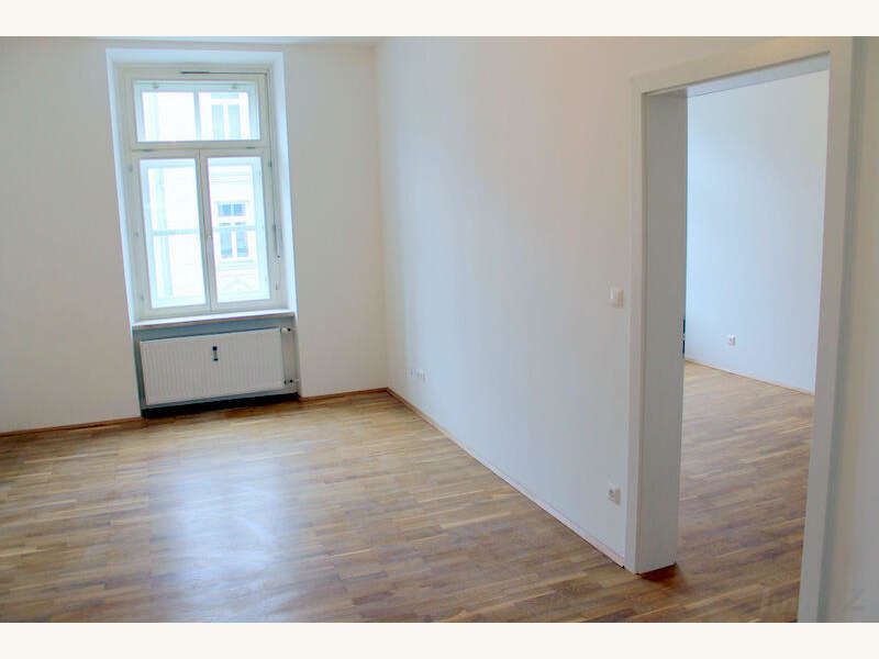 Mietwohnung Graz: Wohnzimmer (Durchgehzimmer) Wohnzimmer (Durchgehzimmer)