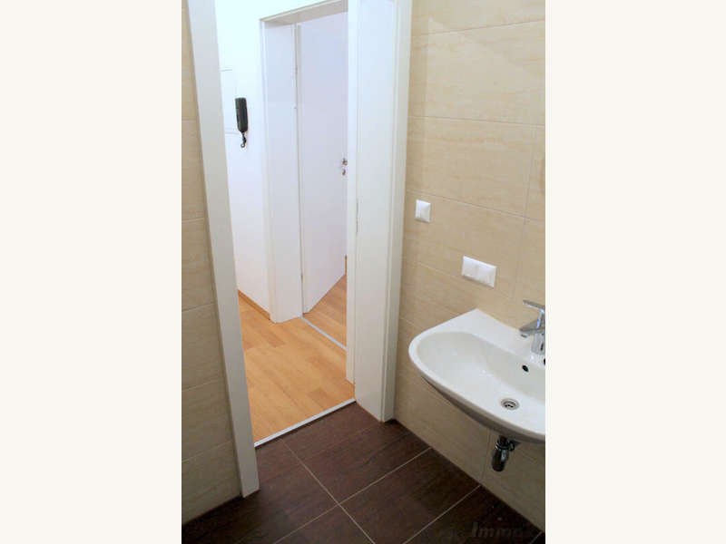 Mietwohnung Graz: .... und Platz f. Waschmaschine .... und Platz f. Waschmaschine